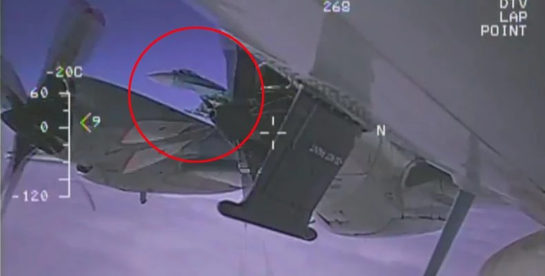 Θερμό επεισόδιο Ρωσίας και ΗΠΑ στη Βαλτική Θάλασσα – Μαχητικό Su-27 αναχαίτισε P-8 του αμερικανικού Ναυτικού φθάνοντας έξι μέτρα από την πτέρυγα του